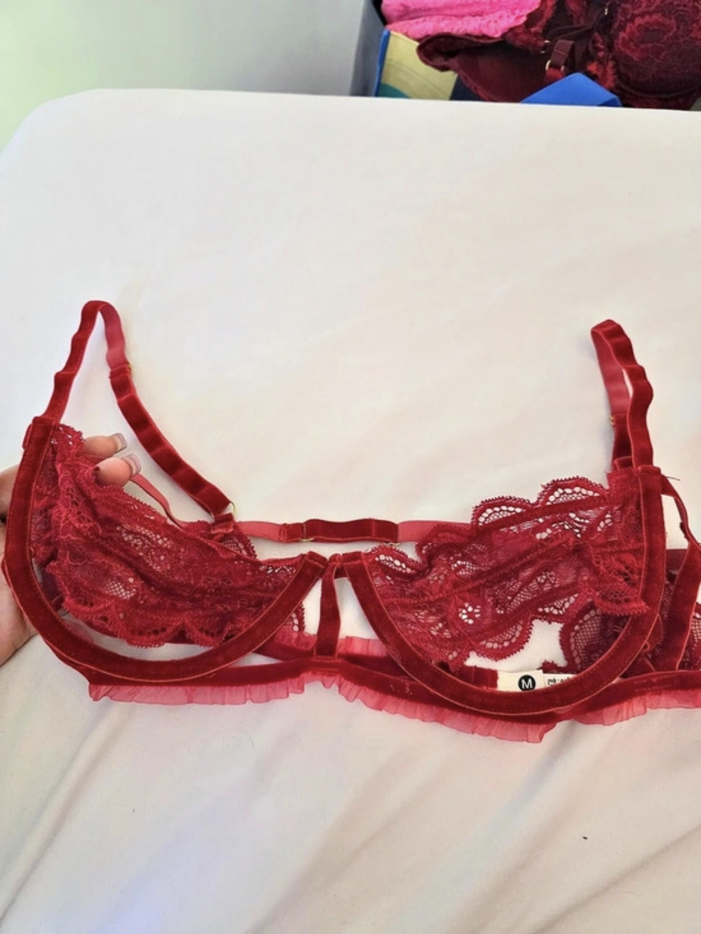 Victoria's Secret Lace Bra in Red - Medium